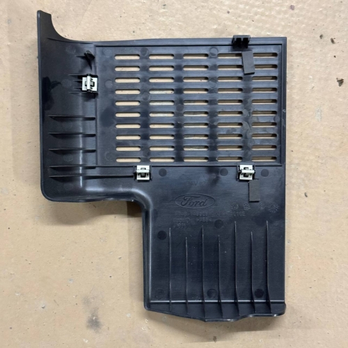 Накладка кришки запобіжників Ford Edge MK2 (2014-2023) ОРИГІНАЛ FT4B-14B525B-AW Б/У