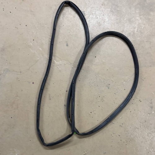 Уплотнитель двери Задняя Права Ford Edge MK2 (2014-2023) DEK30-GAHYA ОРИГИНАЛ Б/У